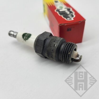 Zuendkerze AM18 175 Isolator Wartburg 311 Framo Framo 547774 1 1