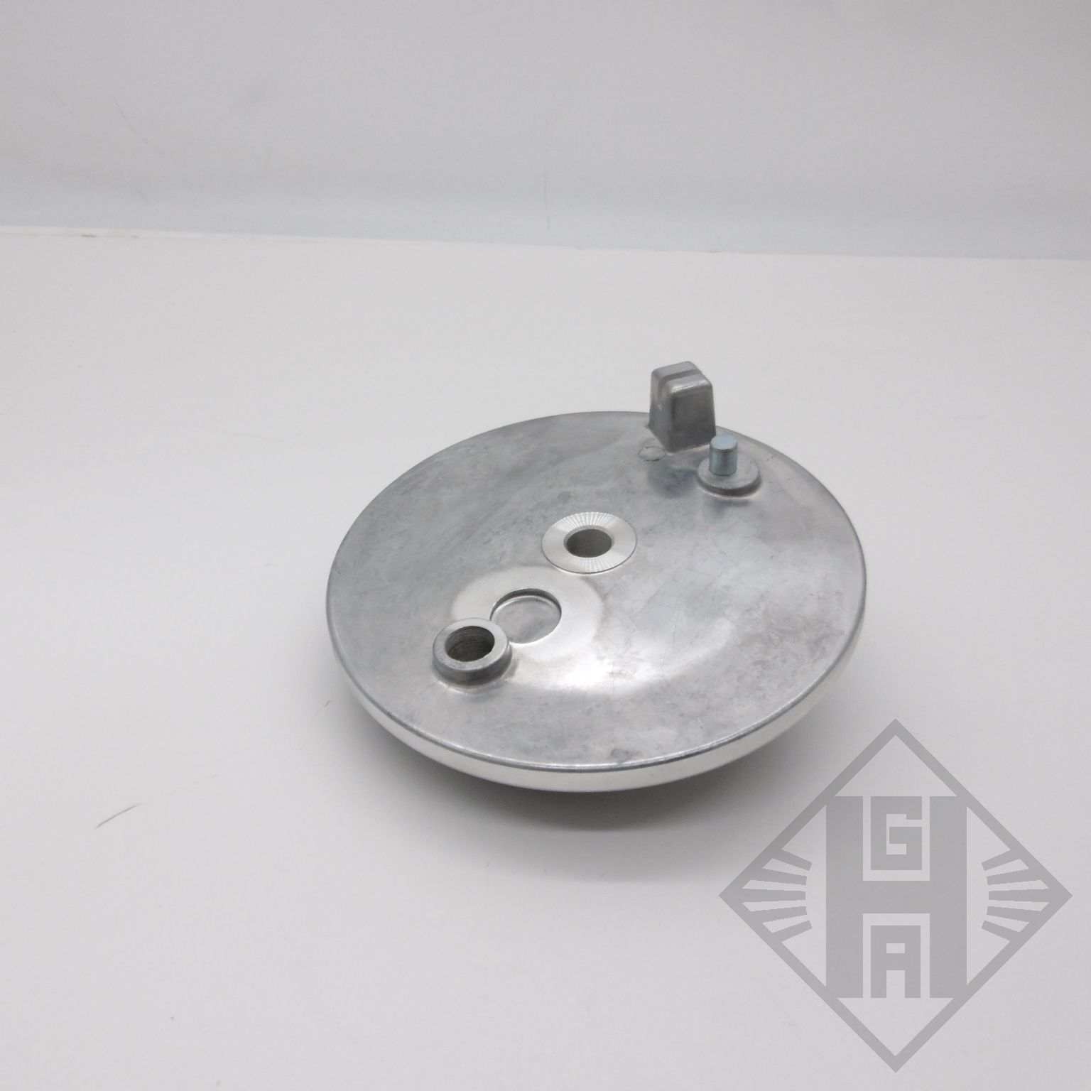 Bremsschild hinten für außenliegenden Bremszug S50, S51, S70, S53, S83, KR51/2, SR50, SR80 Bremsschild hinten fuer aussenliegenden Bremszug S50 S51 S70 S53 S83 KR512 SR50 SR80 DDR Moped S51 S70 Bremse 698508 1.jpeg