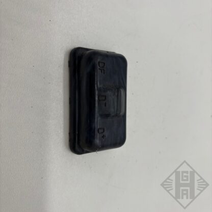 Deckel Anschlussstueck Lichtmaschine Trabant 601 Wartburg 353 Trabant 601 Elektrik 1368629 1.jpeg