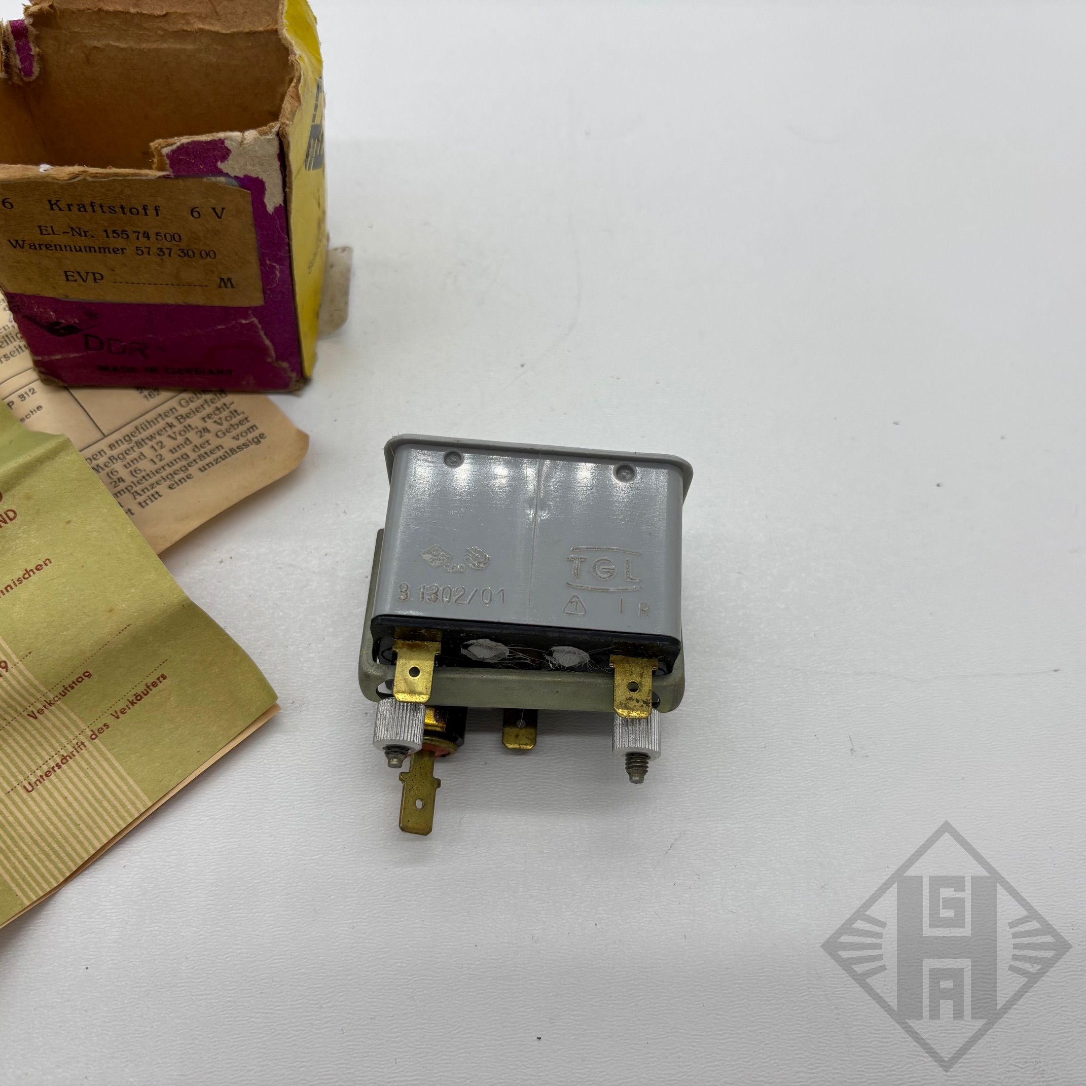 Kraftstoffanzeige eckig 12V Trabant 500, 600,Wartburg 353, Barkas B1000, Robur, IFA W50 2 IMG 2486